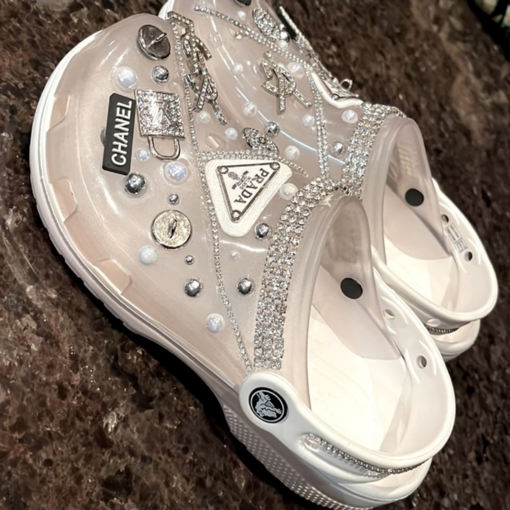 Customized High-end crocs 🤪😍 - Picture 3 of 7